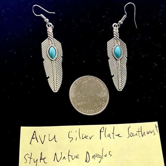 ATU Southwestern Style Native American Silver Feather Dangles - Picture 6 of 6